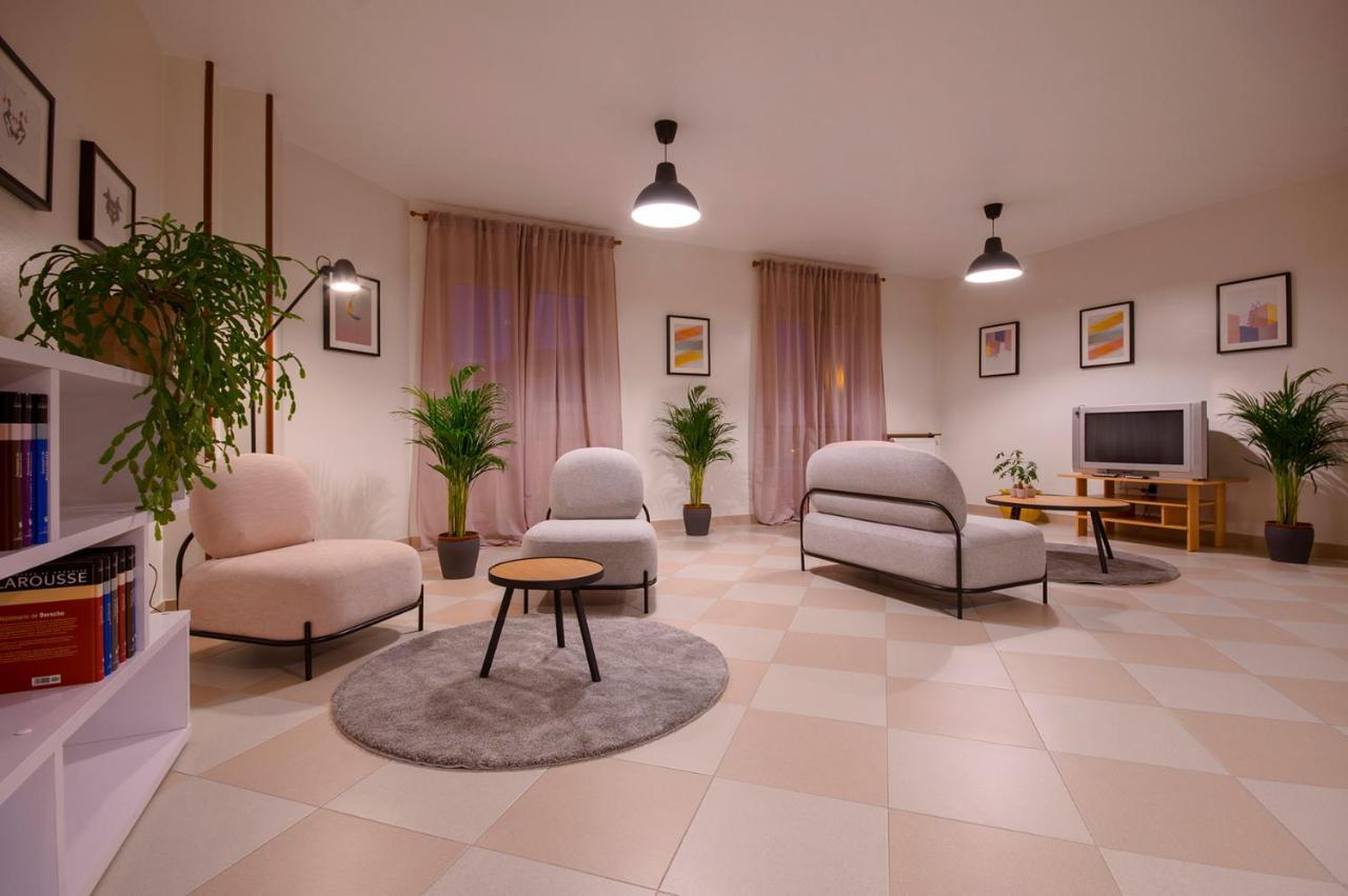 U-Hotel Dario Lugo Zewnętrze zdjęcie